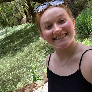 Meet your Posher, Nina